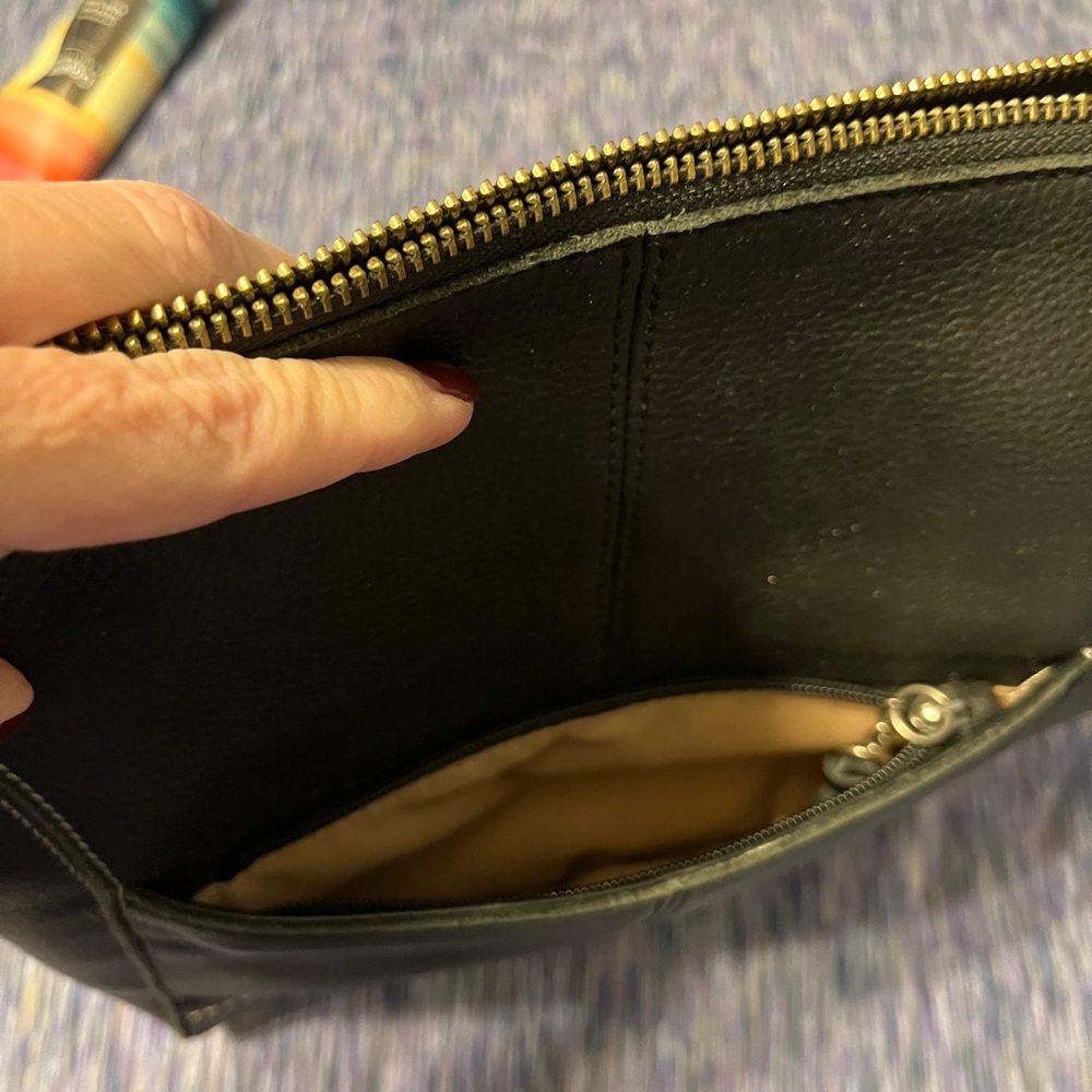 The Sak Sleek Black Leather Crossbody Bag - Picture 8 of 11